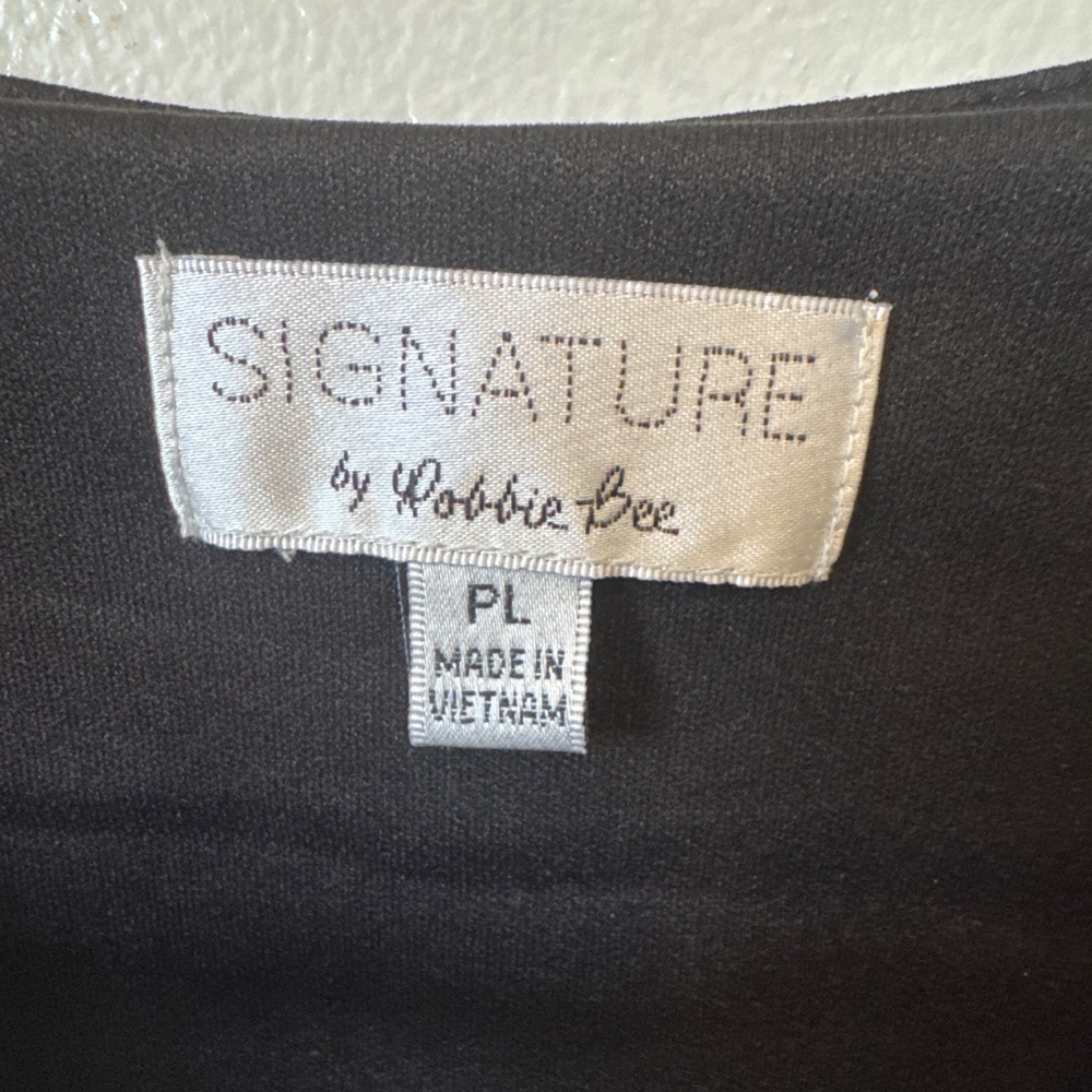 Signature by Robbie Bee floral ruffle bottom dress - Picture 2 of 7